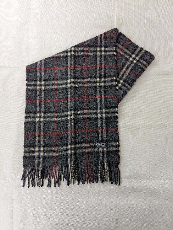Burberry Accessories - Designer Burberry Gray 100% Cashmere Check Scarf Unisex